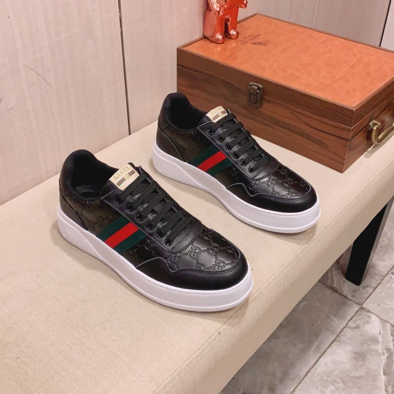 G*u*i casual shoes